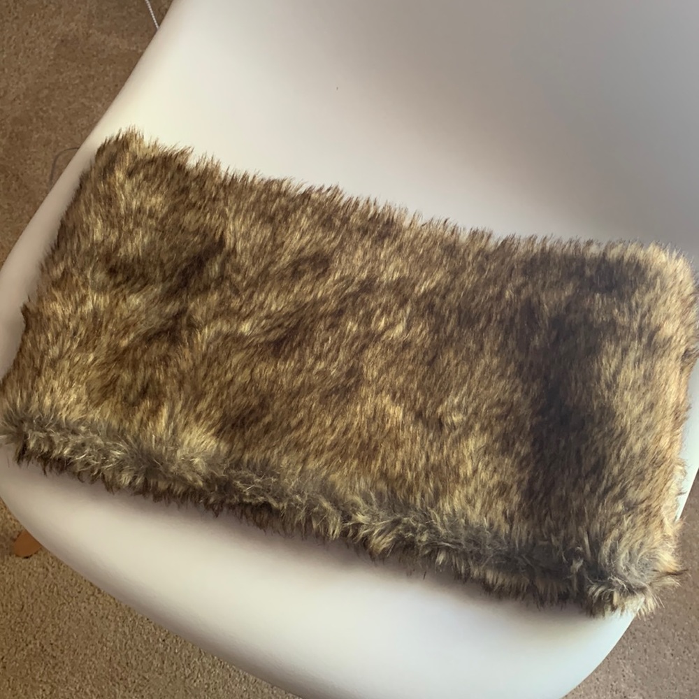 Faux fur scarf
